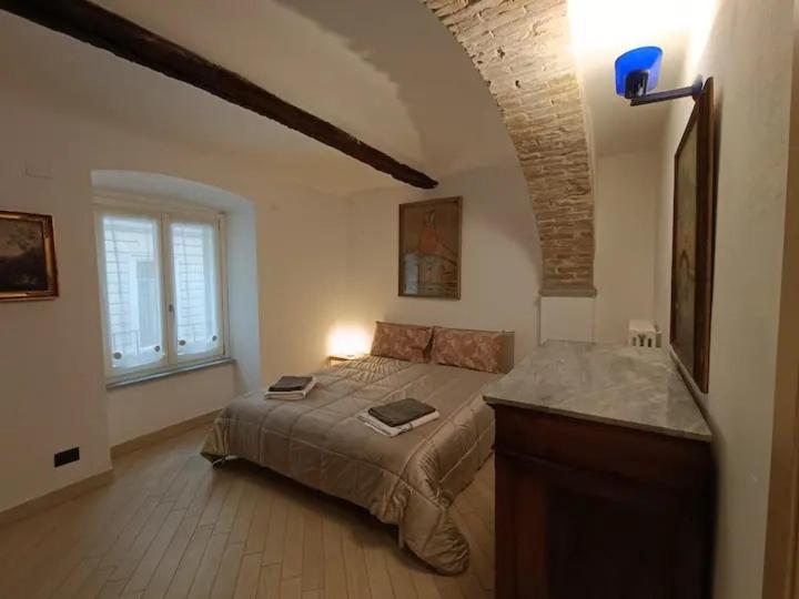 Asti Historic Center - Appartamento Trincotto Экстерьер фото